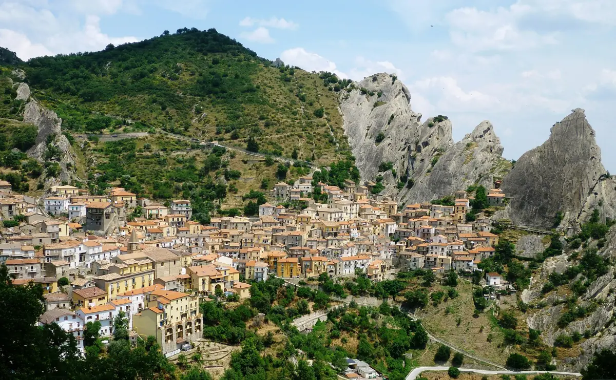 Castelmezzano unter den Lukanischen Dolomiten